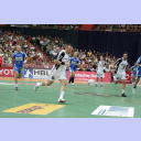 Supercup 2008: Christian Zeitz beim Gegensto�.