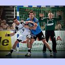 Igor Anic ackert am Kreis.