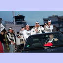 Autokorso zum Rathaus.