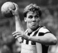 Klaus Elwardt in action.