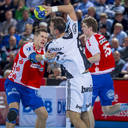 Sebastian Prei� gegen Momir Ilic.