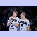 Lukas Laube und Elias Ellefsen &aacute; Skipag&oslash;tu.